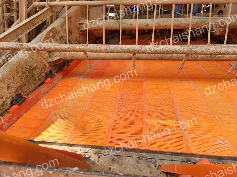 Customized polyurethane sieve plate and accessories process